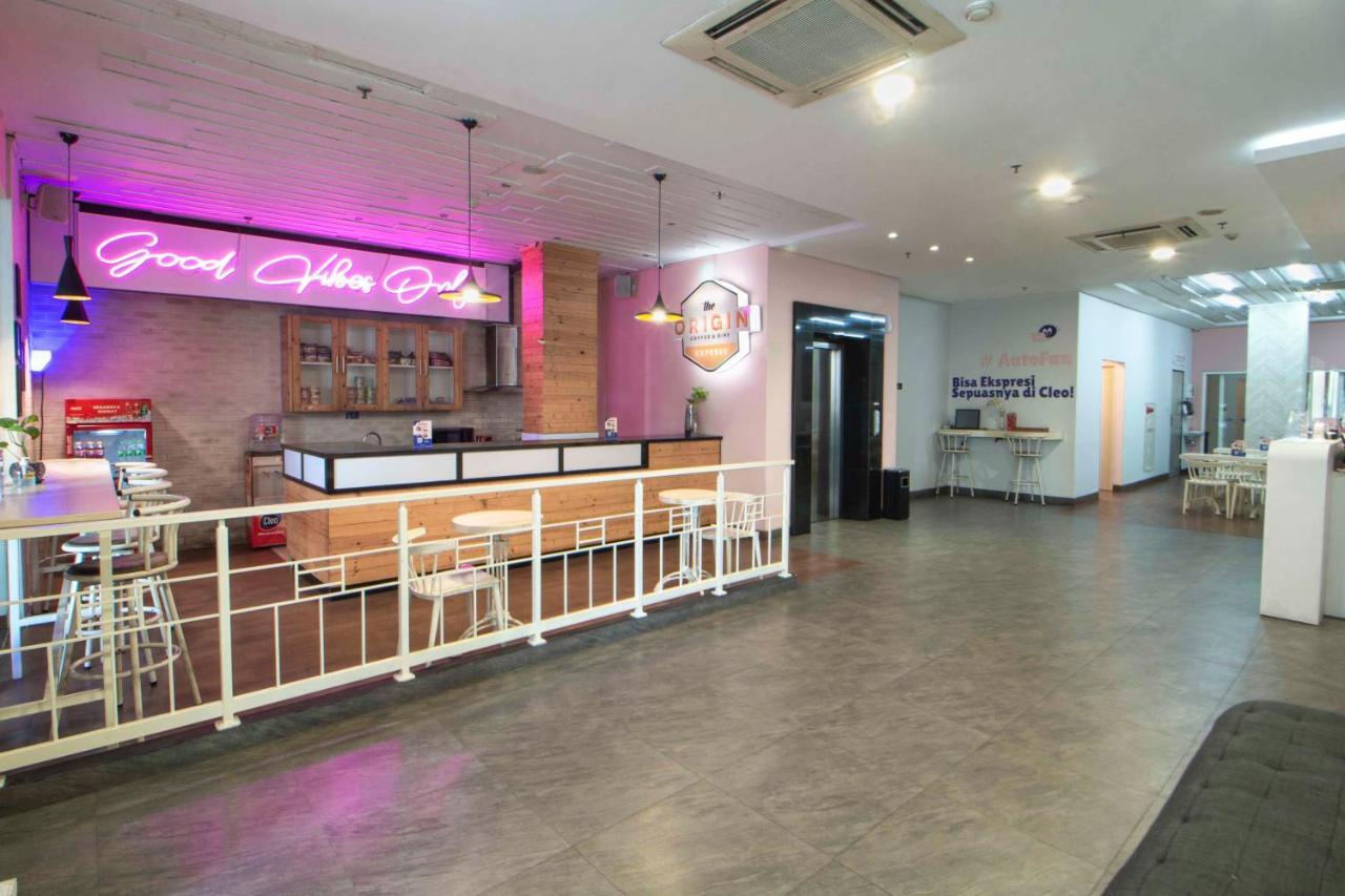 Cleo Hotel Tunjungan Surabaya Buitenkant foto