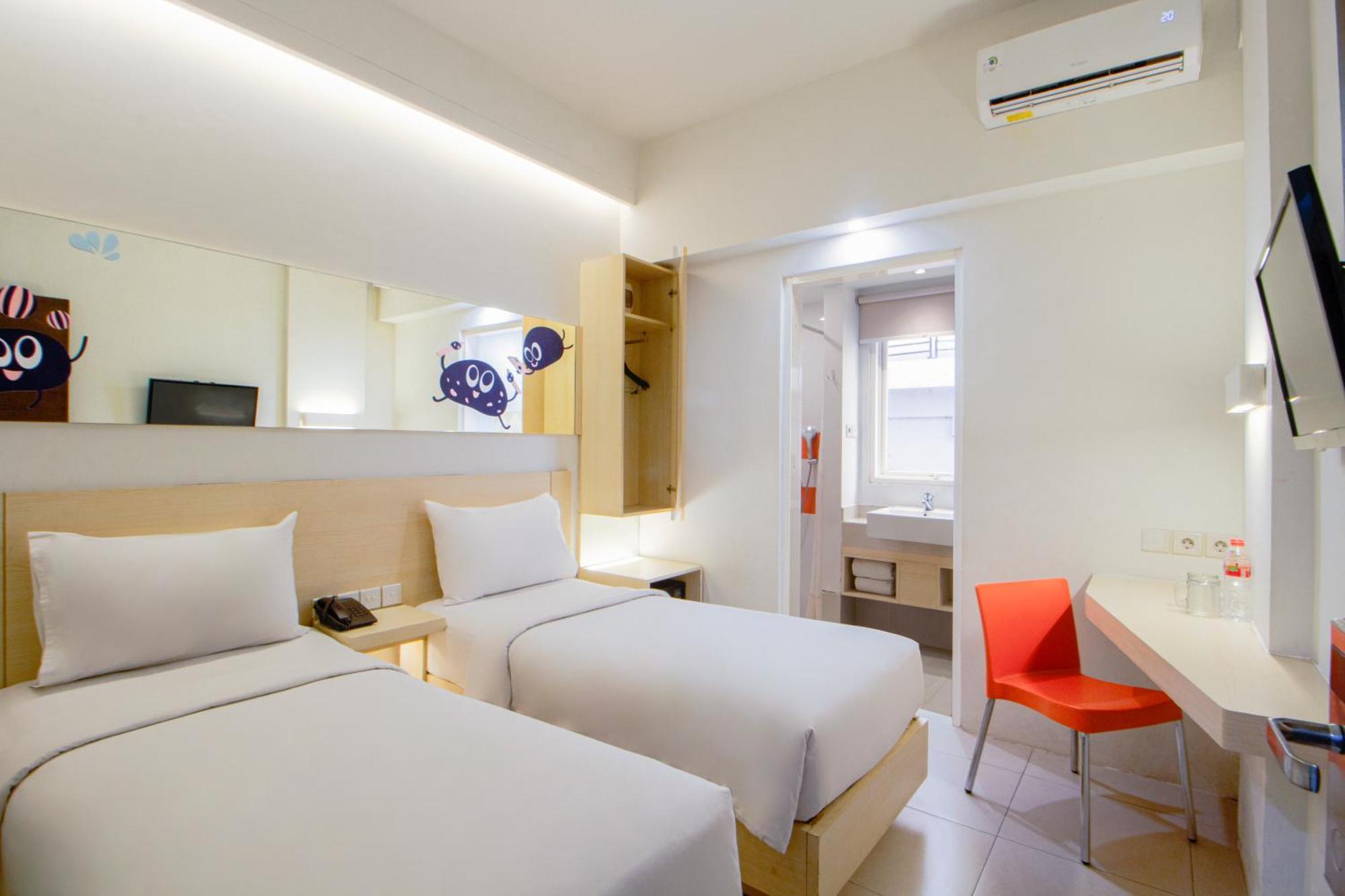 Cleo Hotel Tunjungan Surabaya Buitenkant foto
